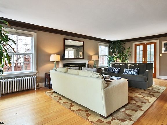3rd image of 4 Bellegrove Dr