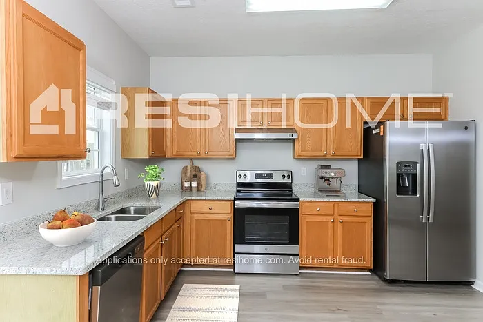 111 Bedrock Pl — Photo 2