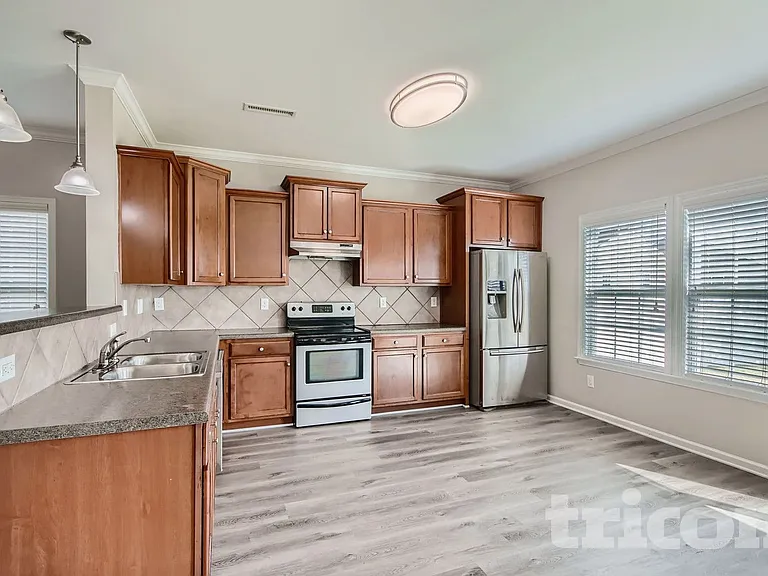 657 Shellbark Dr — Photo 6