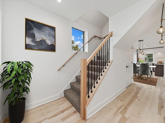 2nd image of 2052 N Newland Ave