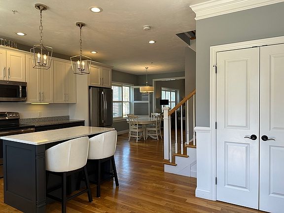 2nd image of 18 Millstone Dr #18