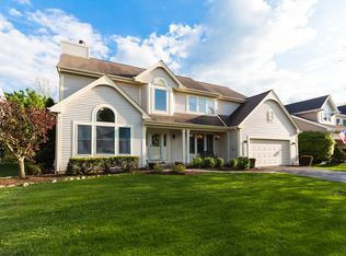 1332 Yorkshire Ln, Carol Stream, IL 60188