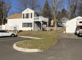 140 1/2 Charter Oak St, Manchester, CT 06040