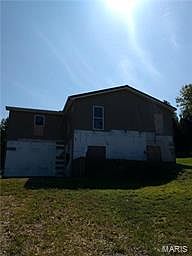 2nd image of 1350 Persimmon Ln