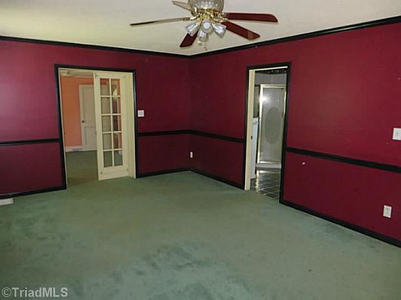 Master Bed 2 