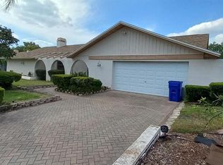 1670 Shaker Ln, Dunedin, FL 34698
