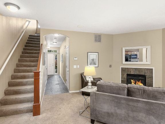 5th image of 1022 SE Bacarra St