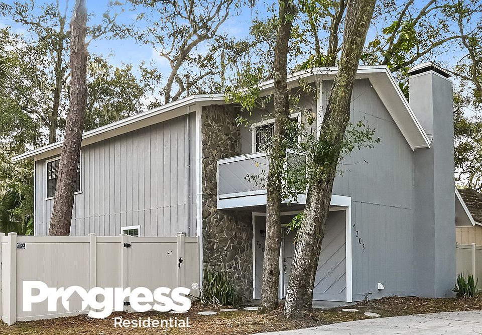 1st image of 7203 Park Dr