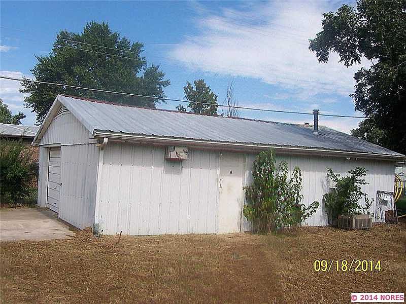 2nd image of 10621 E Admiral Blvd