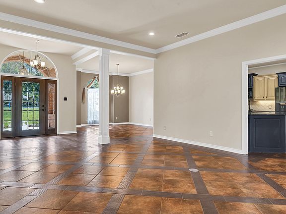 4th image of 8056 Peninsula Dr