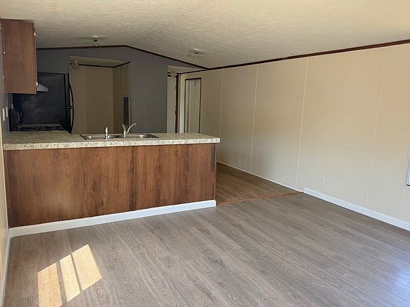 5th image of 580 Banjo Way