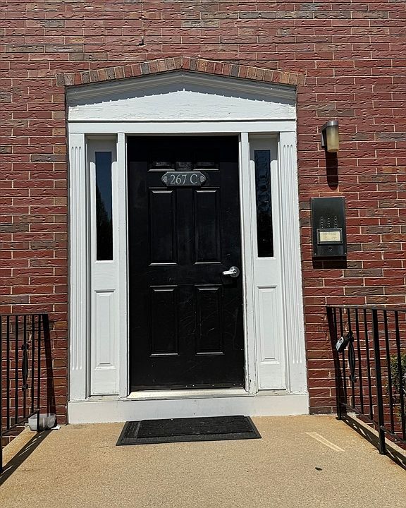 1st image of 267 Neck St Unit C12
