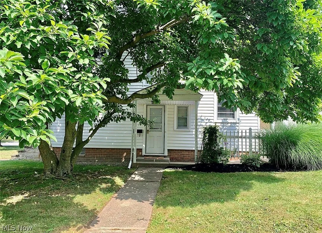 Building Photo - 3932 Meadowbrook Blvd