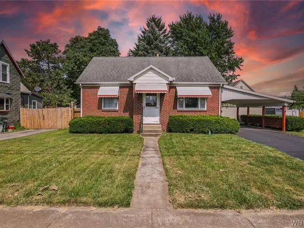 61 Ellicott Pl, Depew, NY 14043