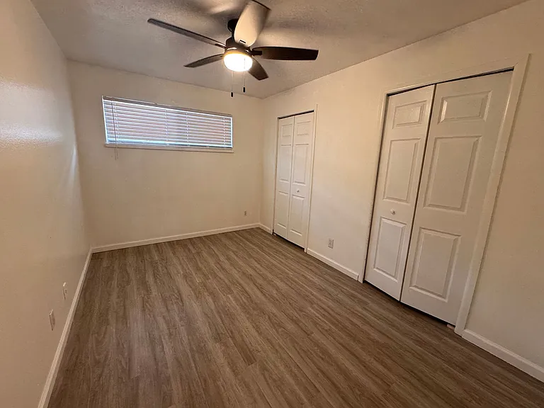 9400 Candelaria Rd NE — Photo 7