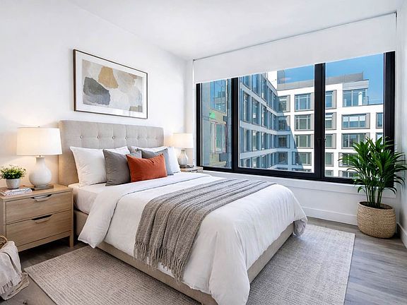 5th image of 210 Clarkson Ave #727