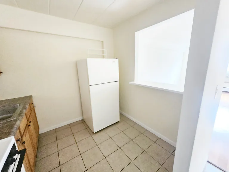 6800 N Sheridan Rd #2 — Photo 5