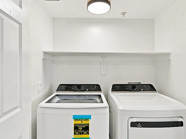 2324 W Lone Cactus Dr #11 — Photo 6