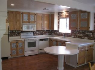 204 S Stagecoach Dr, Brookside, UT 84782