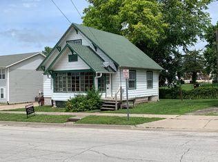 503 W 7th St, Maryville, MO 64468