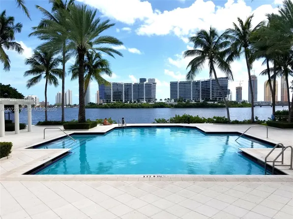 3225 NE 184th St APT 10103, Aventura, FL 33160