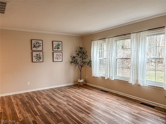 2nd image of 6930 Carriage Hill Dr APT 102
