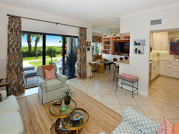 2nd image of 1616 Ocean Dr APT 103