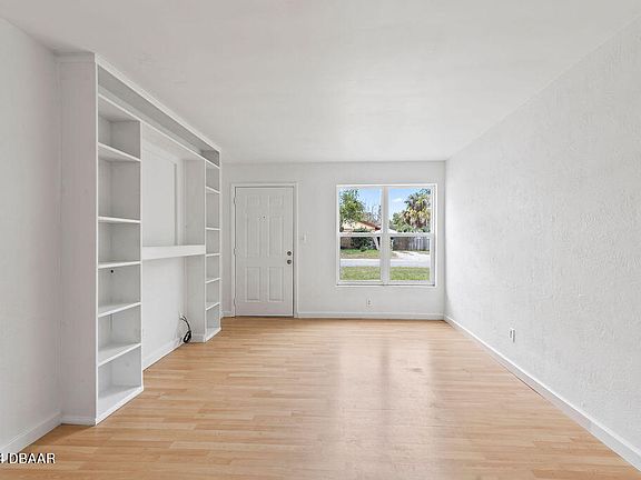 5th image of 1227 10th St