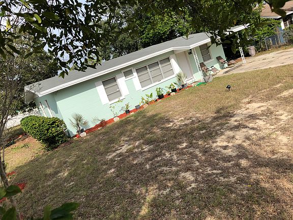 4th image of 2525 Tall Palm Ave