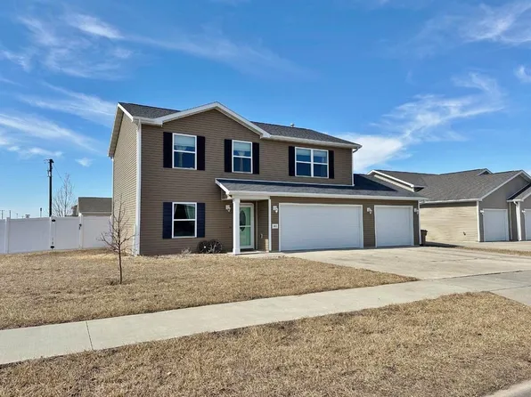 3001 10th St NW, Minot, ND 58703