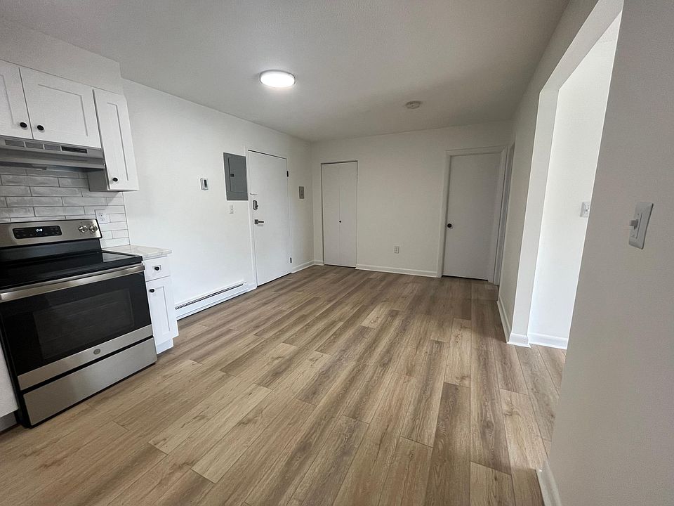 2nd image of 31 Vine St #F
