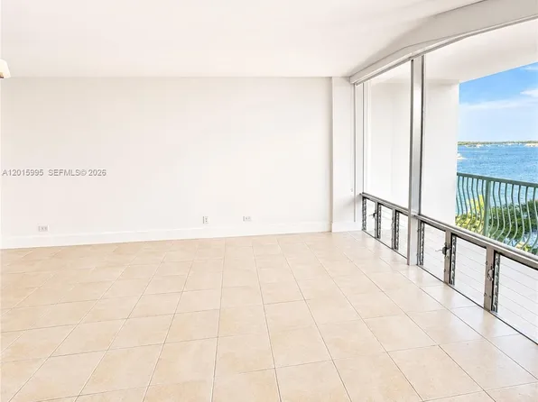 1408 Brickell Bay Dr, Miami, FL