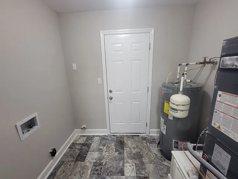 1546 Hamilton Dr #202 — Photo 9