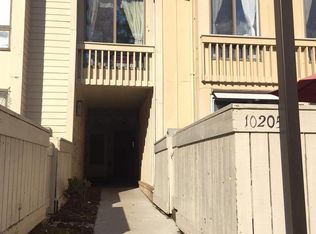 10207 Ridgeline Dr, Montgomery Village, MD 20886