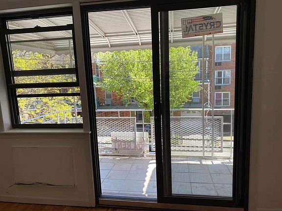 5th image of 3-144 27th Ave #3