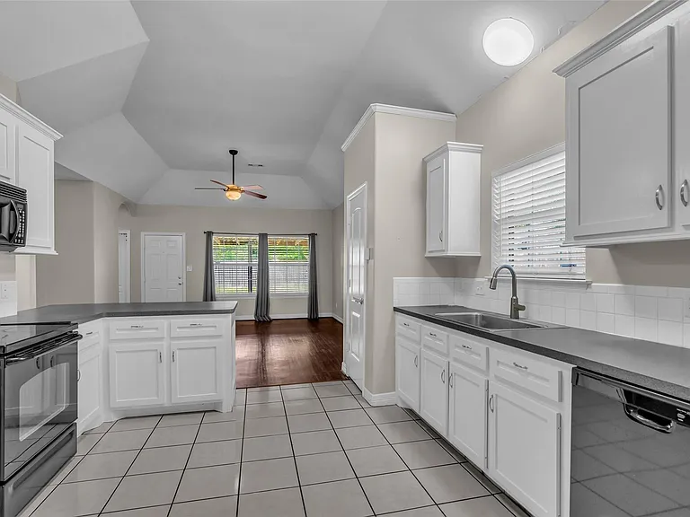 13198 Lazy Ln — Photo 3