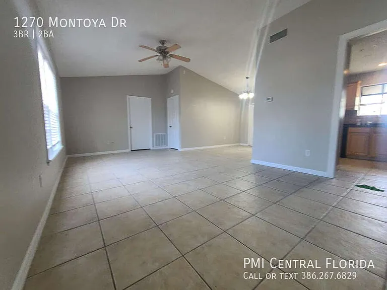1270 Montoya Dr — Photo 2