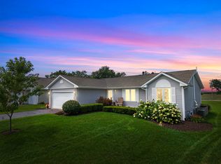 3810 Foxglove Ln, Winnebago, IL 61088