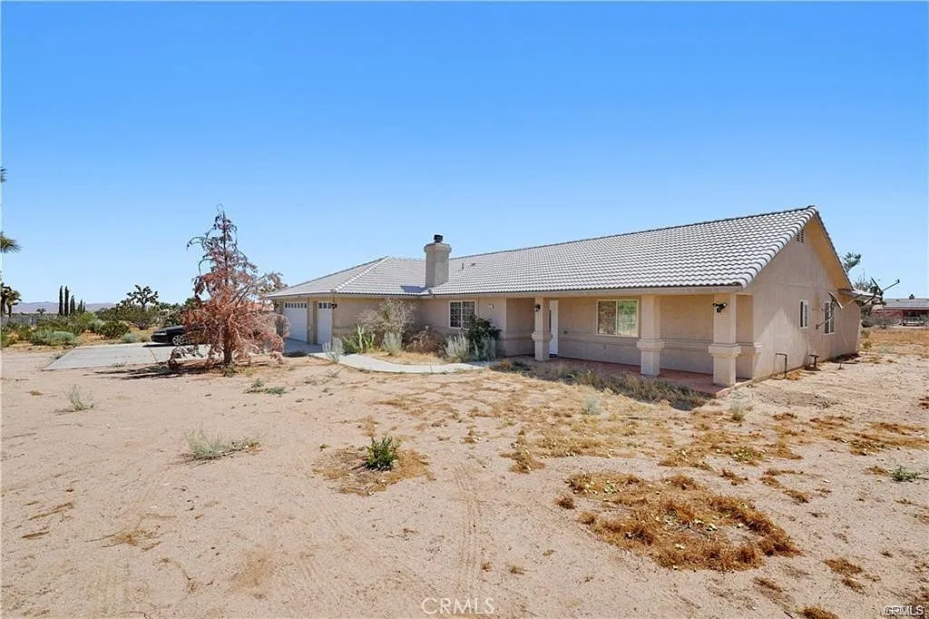 4 bed, 2390 sqft, $3,250 — Photo 1