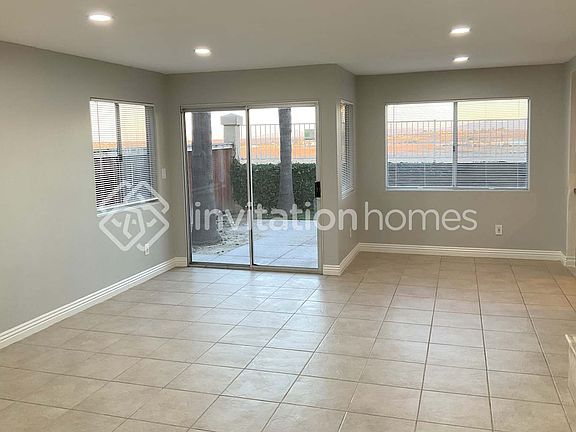 4th image of 3208 San Helena Dr