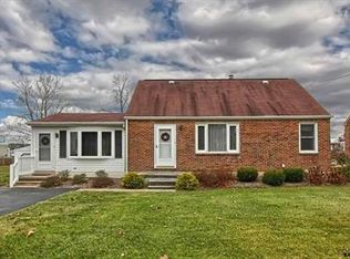 45 Loucks St, Manchester, PA 17345