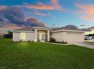 2116 SW 1st Ave, Cape Coral, FL 33991