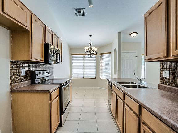 2nd image of 40935 W Thornberry Ln
