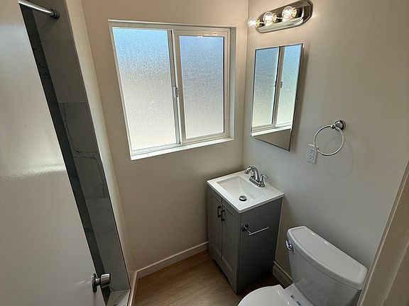 4th image of 3211 Primera Ave #10