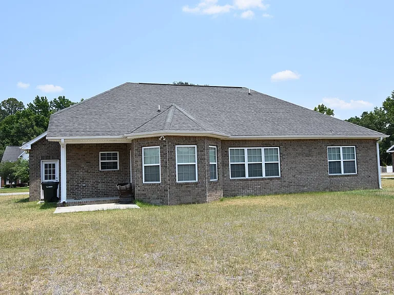 470 Cypress Creek Dr NE — Photo 3
