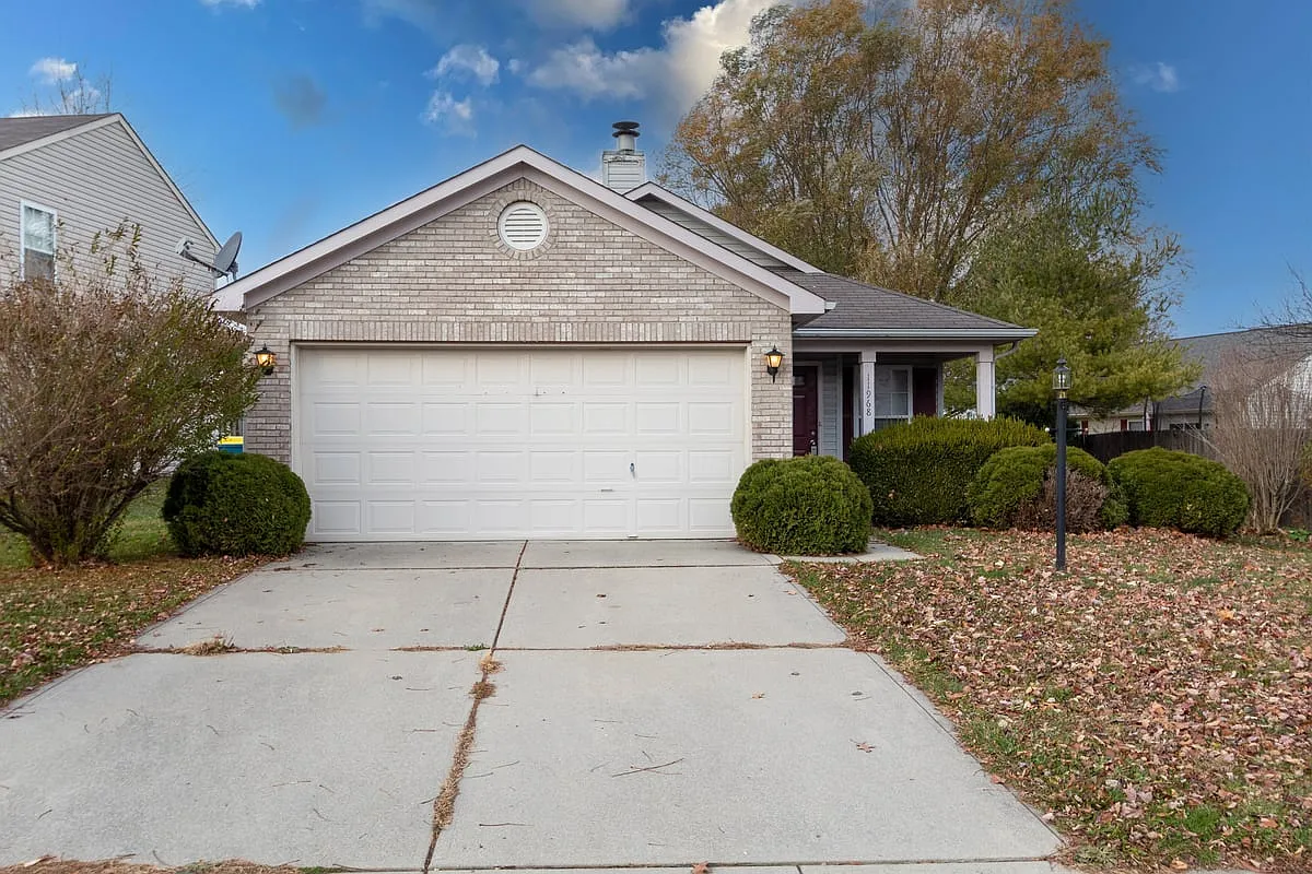 11968 Locus Lane — Photo 2