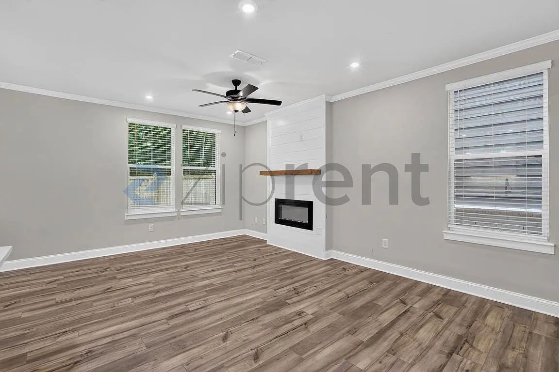 3 bed, 2.5 bath, 1817 sqft, $2,750 — Photo 3