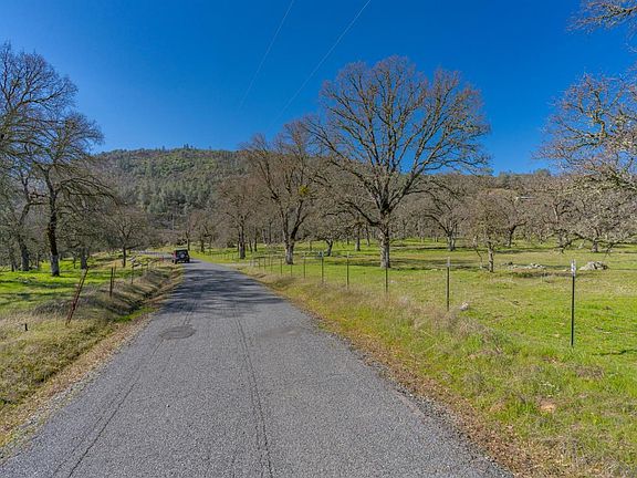 4th image of 6855 Jaquima Dr #111
