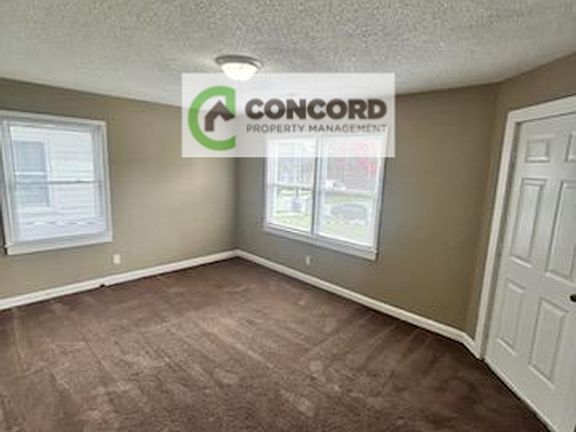 2nd image of 913 Broad Ave #B