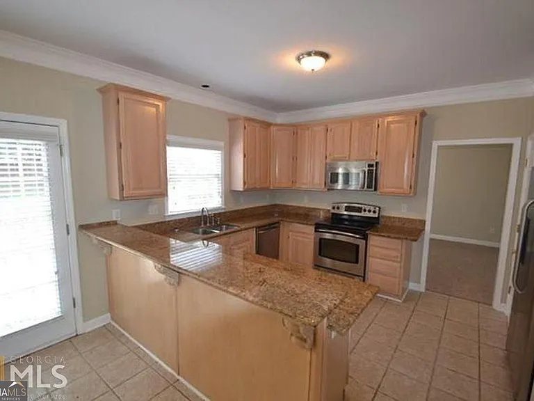104 Inverrary Ct — Photo 12